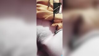 đang ngồi nhậu mà em người yêu call khoe lồn đang ướt nhẹp - phần 3