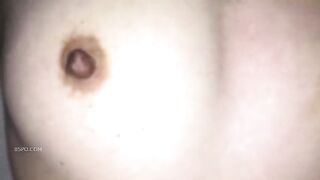 1 người mẹ đơn thân trẻ, đã quan hệ với, người con rể của mình , k dùng bao