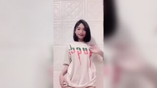 Em thư cực show dzú cực non nhìn ngon thế này địt sướng lắm - phần 1