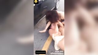 Đánh ghen bên Tây