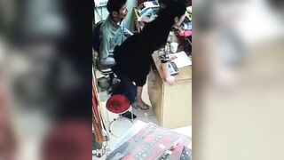 Mới sáng con vợ đã nứng lồn