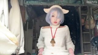 Em học sinh cosplay thủ dâm cực dâm đãng