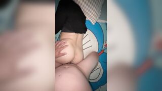 Chơi không bao em mông to quay phim em còn ngại che mặt