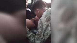 Bú lồn địt xếp nữ trong ô tô để được tăng lương