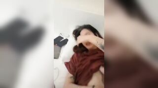 Nợ tiền em trai ko có trả chị họ đành trả bằng đụ mà đụ ko vừa ý là chị cáo.