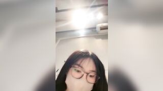 Mặc đồ ra đường livetream show hàng móc lồn public tìm trai gạ đụ cùng idol Sanzai #1