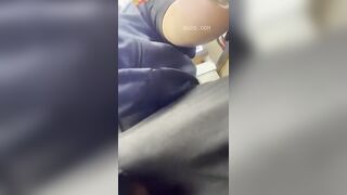 E KHOET QUẦN ĐỂ BÁN HÀNG TIỆN ĐỂ THỦ DÂM