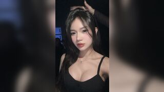 Đi bar gạ được em xinh dâm vú to ngon