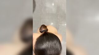 Chơi em sinh viên từ phòng ngủ đến nhà tắm