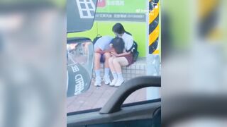 Tụi bay làm gì đóoo