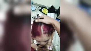 ĐANG NGỦ THÌ E HỌ VÀO PHÒNG ĐÒI XỊT SỮA CHUA VÀO MỒM