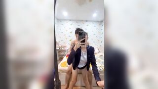 Hết nước chấm với cô vợ làm sale đi qua tận nhà khách bù khu nắc tơi bời
