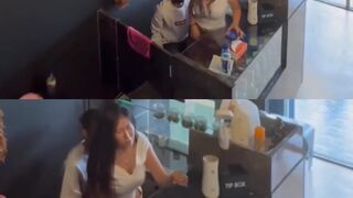 Đang chịch lén nhân viên thì tại quán cà phê thì khách đi vào
