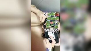 cho con em họ mượn điệ thoại làm địt nó luôn