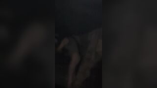 Vào khu du lịch tắm nude với người lạ