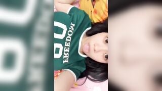 Em HS Lớp 12, Vú To Mặt dâm Ngây thơ, Lồn Múp ko lông Hồng Hào thủ dâm rên rỉ