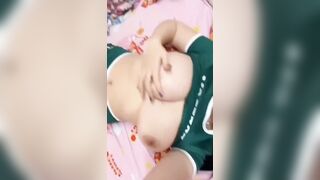Em HS Lớp 12, Vú To Mặt dâm Ngây thơ, Lồn Múp ko lông Hồng Hào thủ dâm rên rỉ