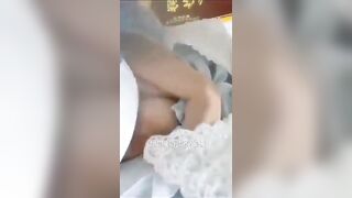 Cô Giáo Tiếng Anh, Dạy HS Vạch Vú to Sờ mò chim