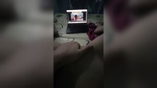 Mún chuyển qua coi NTR (ai bic bộ nào dăm cmt đi)