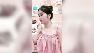 Trần Hà My con đĩ lăng loàn bán quạt bên trung quốc xinh xắn - phần 11