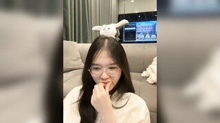 Trần Hà My con đĩ lăng loàn bán quạt bên trung quốc xinh xắn - phần 26
