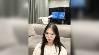 Trần Hà My con đĩ lăng loàn bán quạt bên trung quốc xinh xắn - phần 26
