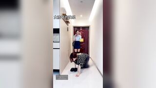 Gái xinh Loli kính cận biến thái, Bắt Giúp Việc Đái Vào mồm, Bú liếm nứng vcll ra