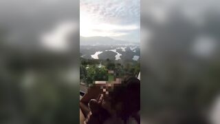 Bỏ vợ ở khách sạn vợ bị nhân viên lễ tân vào đè đụ