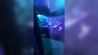 Lỗ video địt nhau bú lồn nhân viên karaoke mới nhất