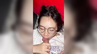 Nứng quá kêu con em họ bú cu giải tỏa