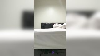 BAY LẮC XẢ ĐỒ VỚI BÉ DÂN TỘC MỚI LÊN TP THAM VỌNG MUẤN ĐC ĐỔI ĐỜI
