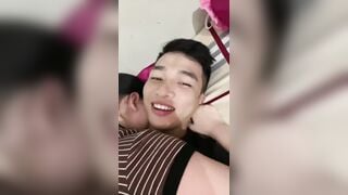 BẢO ĐỪNG QUAY MẶT CHỊ MÀ EM K NGHE LÀ THẾ NÀO, GHÉT