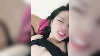 các em xinh tươi bây giờ cứ bán quạt show cả mặt thế này - phần 2