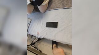 Hầu gái dâm banh lồn múp khoe hàng thủ dâm