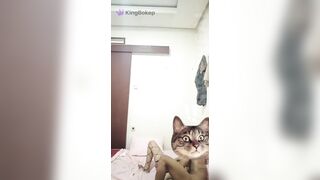 BẮT ĐƯỢC 1 EM SIÊU NHÂN NHỆN DÂM ĐÃNG ĐANG THỦ DÂM