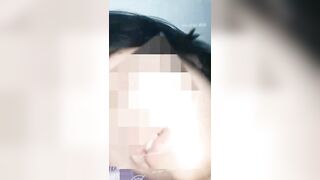 Vợ dặn ở nhà chăm con gái, dượng địt từ nhà tắm tới giường