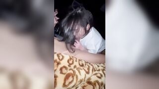 Chú cứ nằm xuống để cháu làm cho chú sướng
