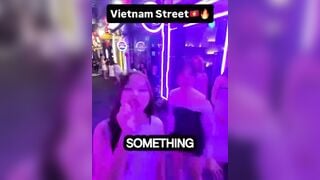 bên trong con phố linh lang huyền thoại của anh em đây