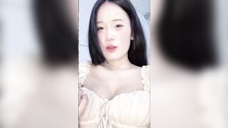 Clip nóng Thij Phon Luxshare cô nàng TikTok xinh dâm lộ ra
