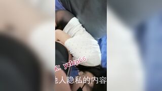 Con em gái mới lớn bị anh họ nhấc lên nắc liên hồi