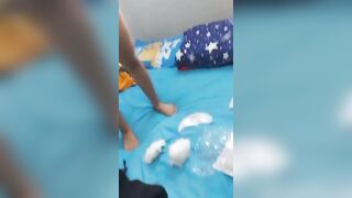 Cosplay y tá vú to lồn non khoe hàng cùng trai dâm đãng kích thích trên live