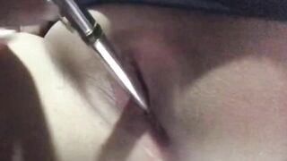 Chú ơi, đến liếm hết nước đi ah, chú muốn C đút cái gì vào bướm nữa không