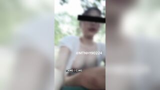 Cùng vợ dâm khẩu dâm bóp vú show hàng làm mặt chó cái dâm public ngoài cv ở Paris #1