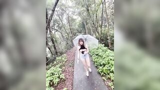 CHƠI ĐÁ NHIỀU E THÍCH ĐI NGẮM MƯA