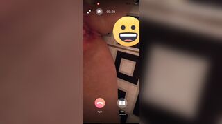 lên app chơi gặp gái manh động :))