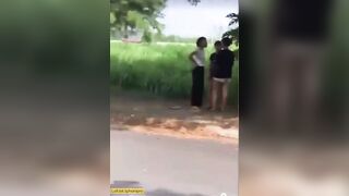 Xem các cháu cấp 2 mới lớn đánh nhau lột đồ phê quá