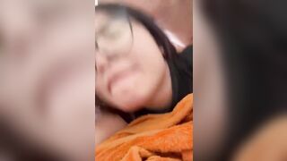 Dâm nữ Thái sang nhà th b chơi bị nó đè ra đụ sướng nhíu trợn mắt bắn tinh đầy mông