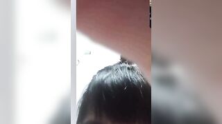 bé cho thấp cam xuống tí quay bím a coi nàoo