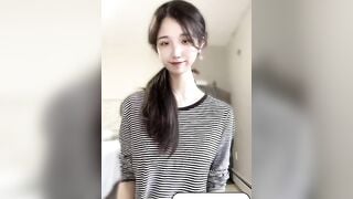Gái Trung Xinh Xắn Show Hàng Xoa Bím Rỉ Nhớt