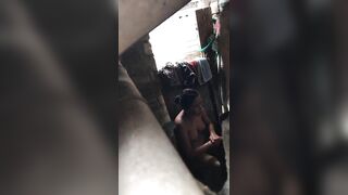 Quay lén chị dâu tắm vú to